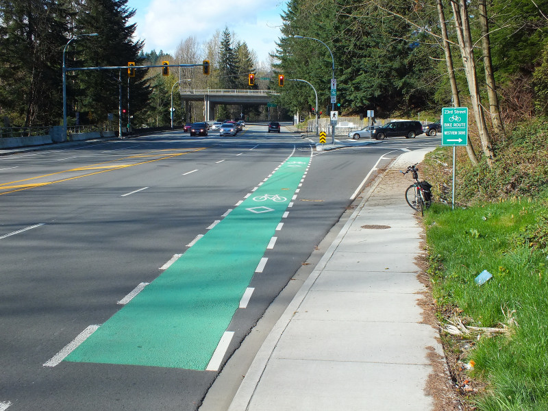 Bike lane at Cap Road-Hwy 1 2012-04-13 DSCF0583.JPG